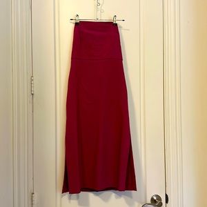 Strapless fuchsia dress with side slits. Stretch material. Size 3/4.
